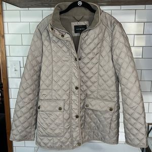 Lucky Brand Women's Quilted Barn Jacket Sz Medium Taupe with Zipper and Buttons